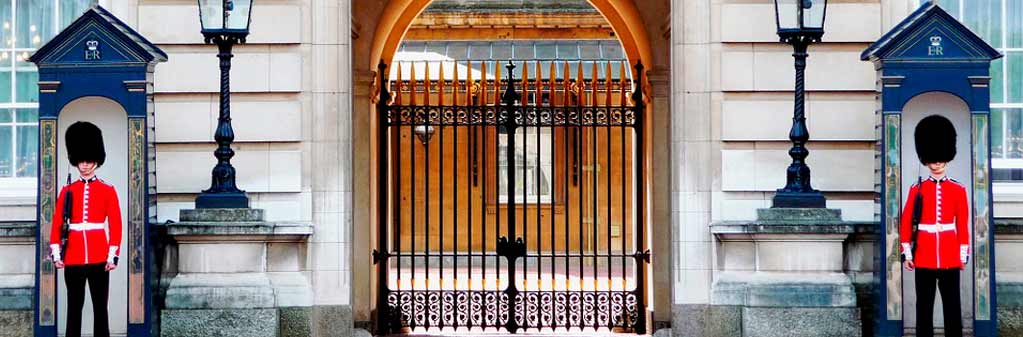 TRAS LAS HUELLAS DE LA CASA REAL BRITÁNICA
